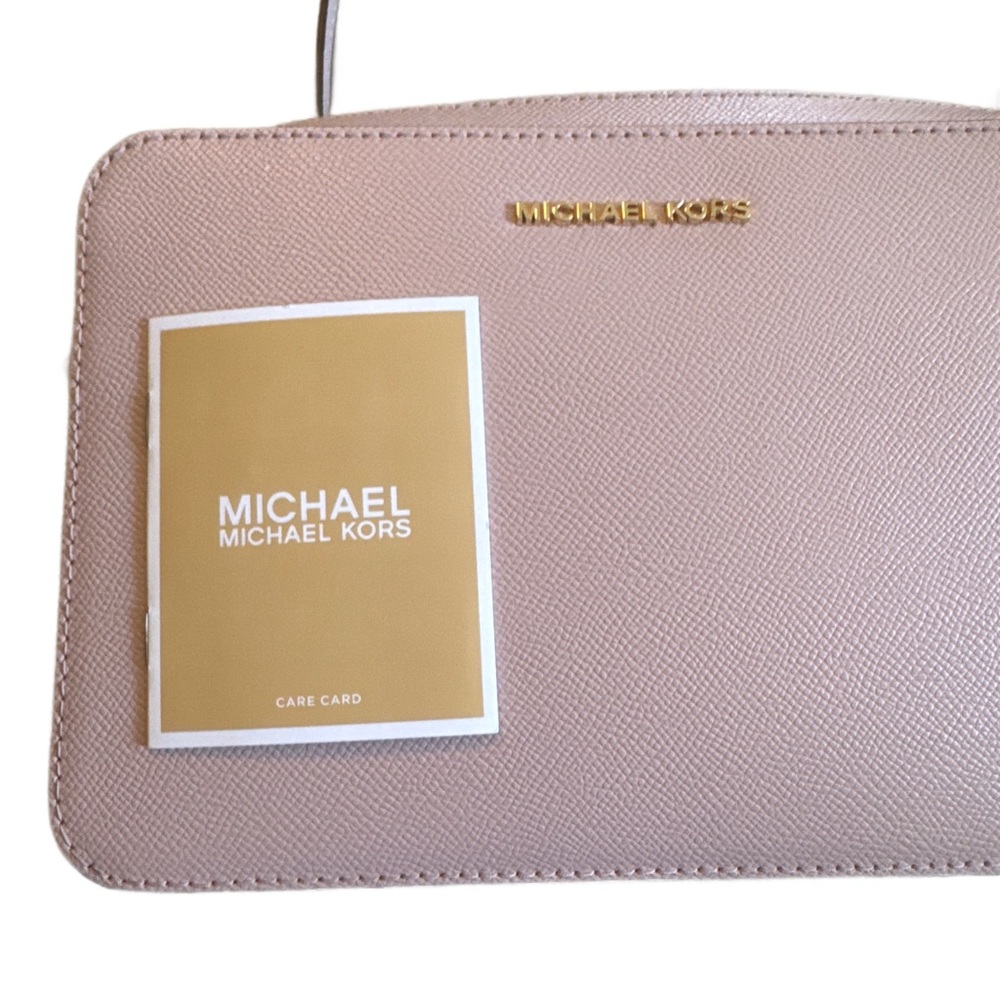 Michael Kors Jet Set Beige/Nude Crossbody Bag with Gold Accents - Picture 10 of 14